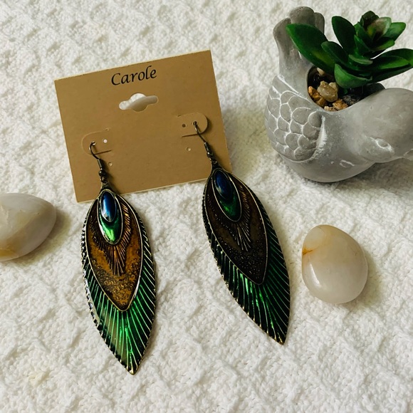 Jewelry - Green Fashion Earrings!